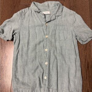 Abercrombie Kids Gray Short Sleeve Button Down Shirt size 7/8